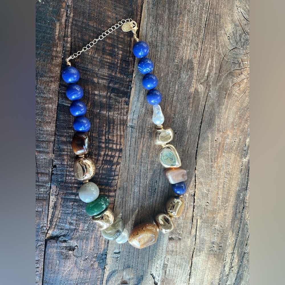 Time and Tru women’s mixed beads necklace